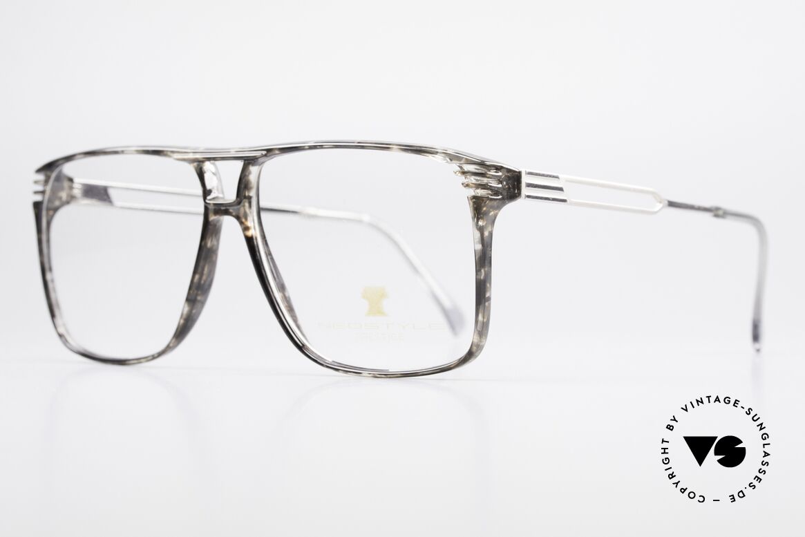 Neostyle Rotary Prestige 33 Titan Fassung 80er Brille, typischer Farbton für die damalige Zeit: frühe 80er, Passend für Herren