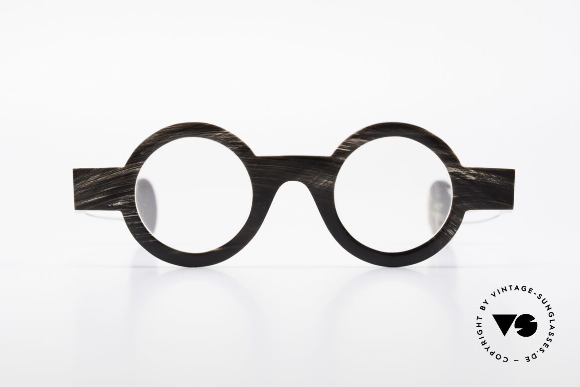 P. Klenk Bold 023 Horn Brille Eindrehbare Bügel, markante, runde Echthorn-Brillenfassung von P. Klenk, Passend für Herren und Damen