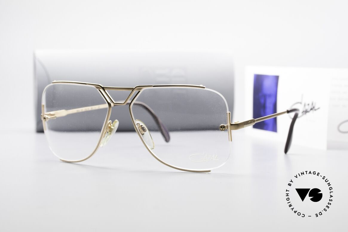 Cazal 722 Alte Designerbrille Von 1984, Demogläser sollten durch optische ersetzt werden, Passend für Herren