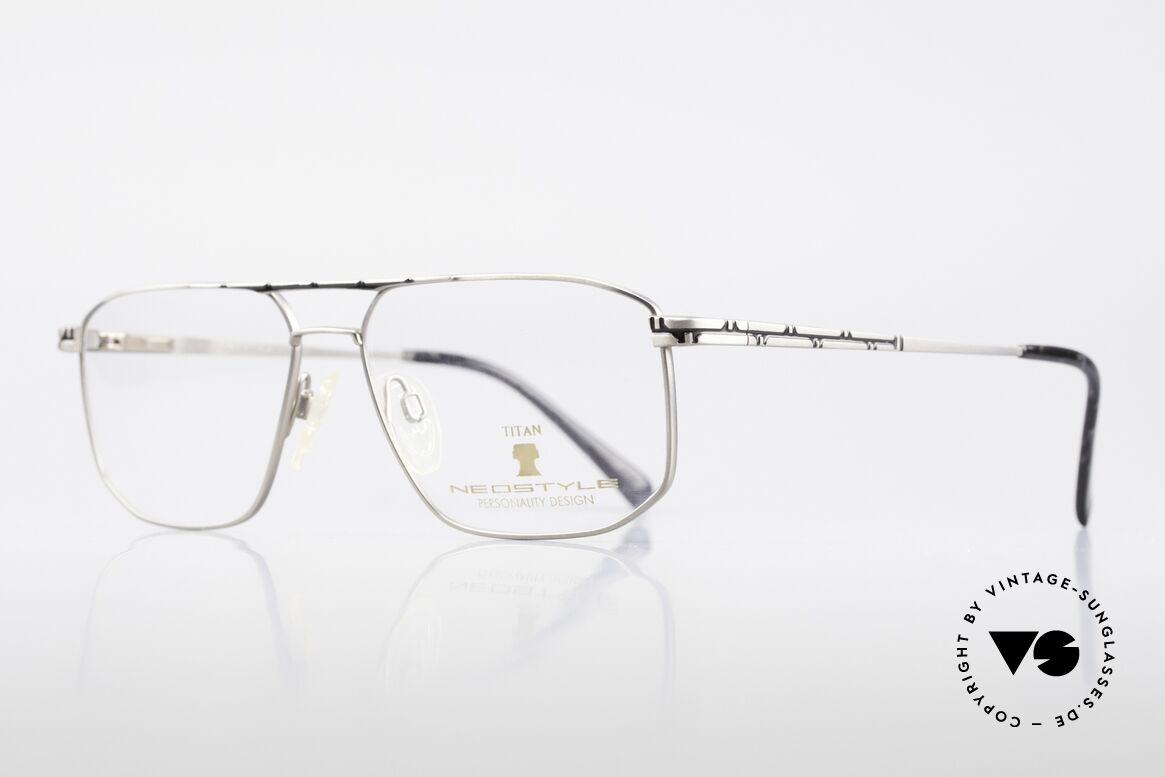Neostyle Dynasty 362 Vintage XL Titanbrille Herren, zudem mit Federscharnieren & Box von Neostyle, Passend für Herren