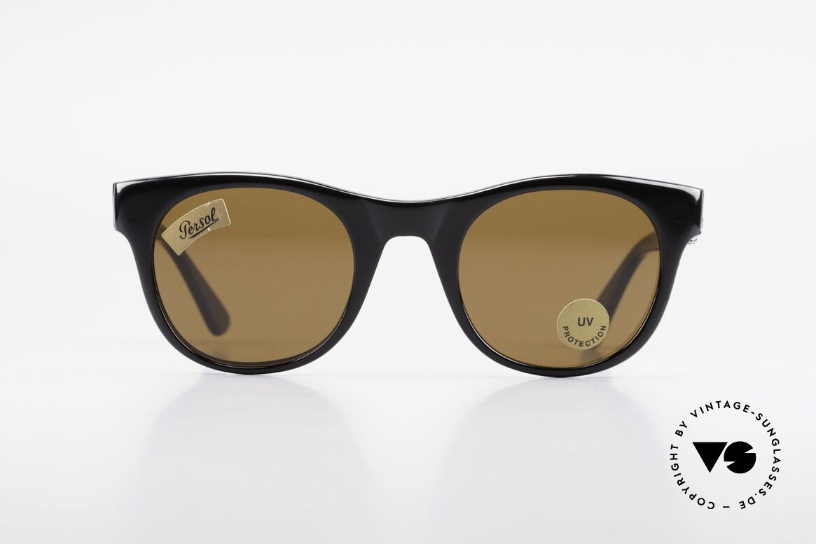 Persol 856 Klassische Unisex Sonnenbrille, elegante vintage Persol Sonnenbrille der 1990er, Passend für Herren und Damen Persol 856 Klassische Unisex Sonnenbrille, elegante vintage Persol Sonnenbrille der 1990er, Passend für Herren und Damen