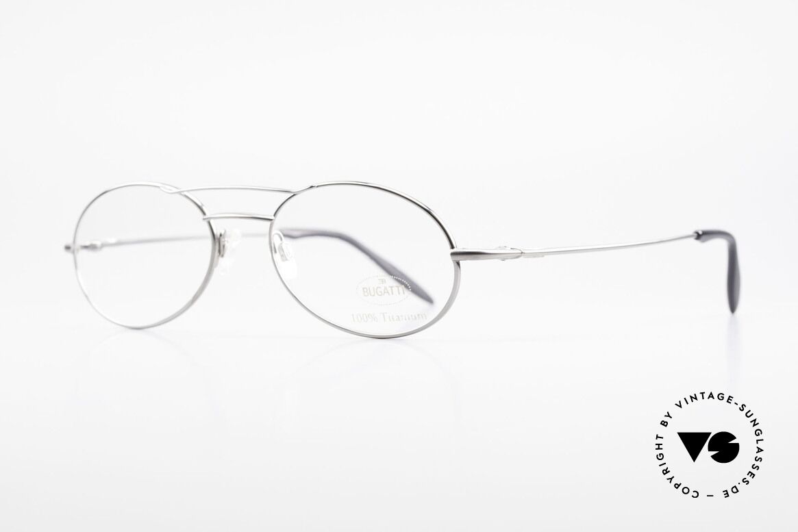 Bugatti 18861 Titanium Herren Brillenfassung, ergonomische Bügelform für höchsten Tragekomfort, Passend für Herren