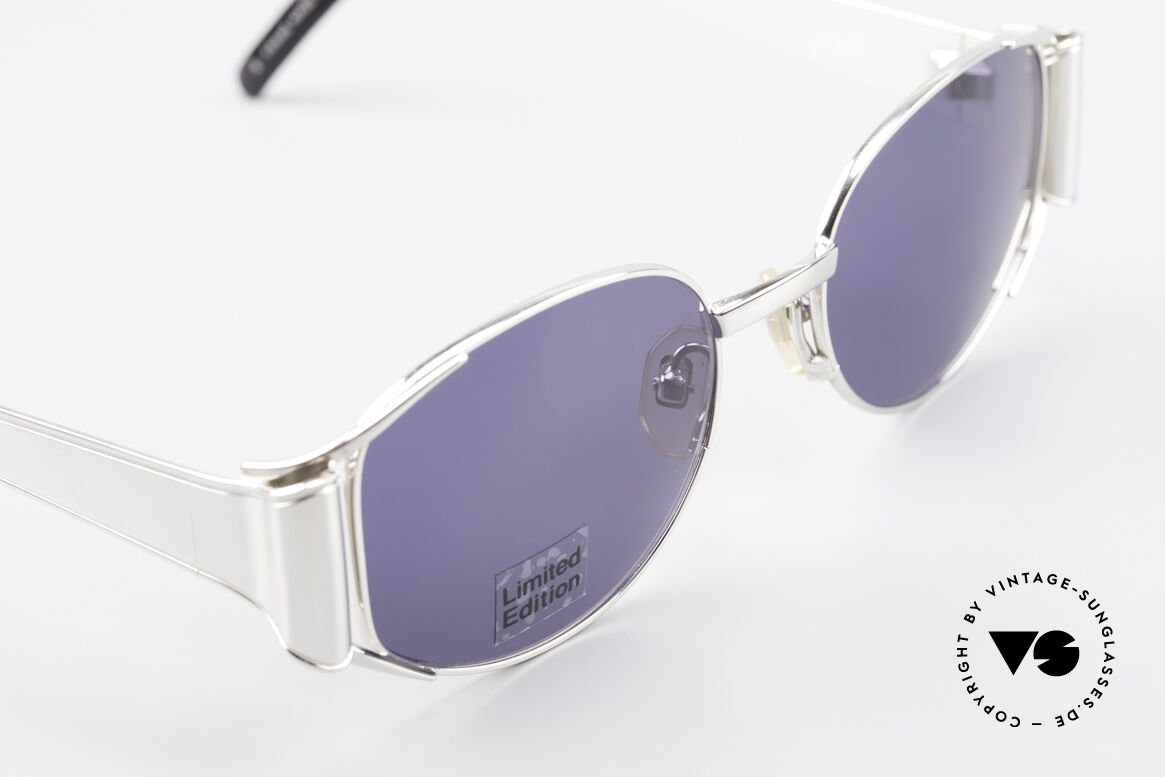 Yohji Yamamoto 52-5107 Limitierte Avantgarde Brille, ungetragen; wie all unsere vintage Design-Sonnenbrillen, Passend für Herren und Damen