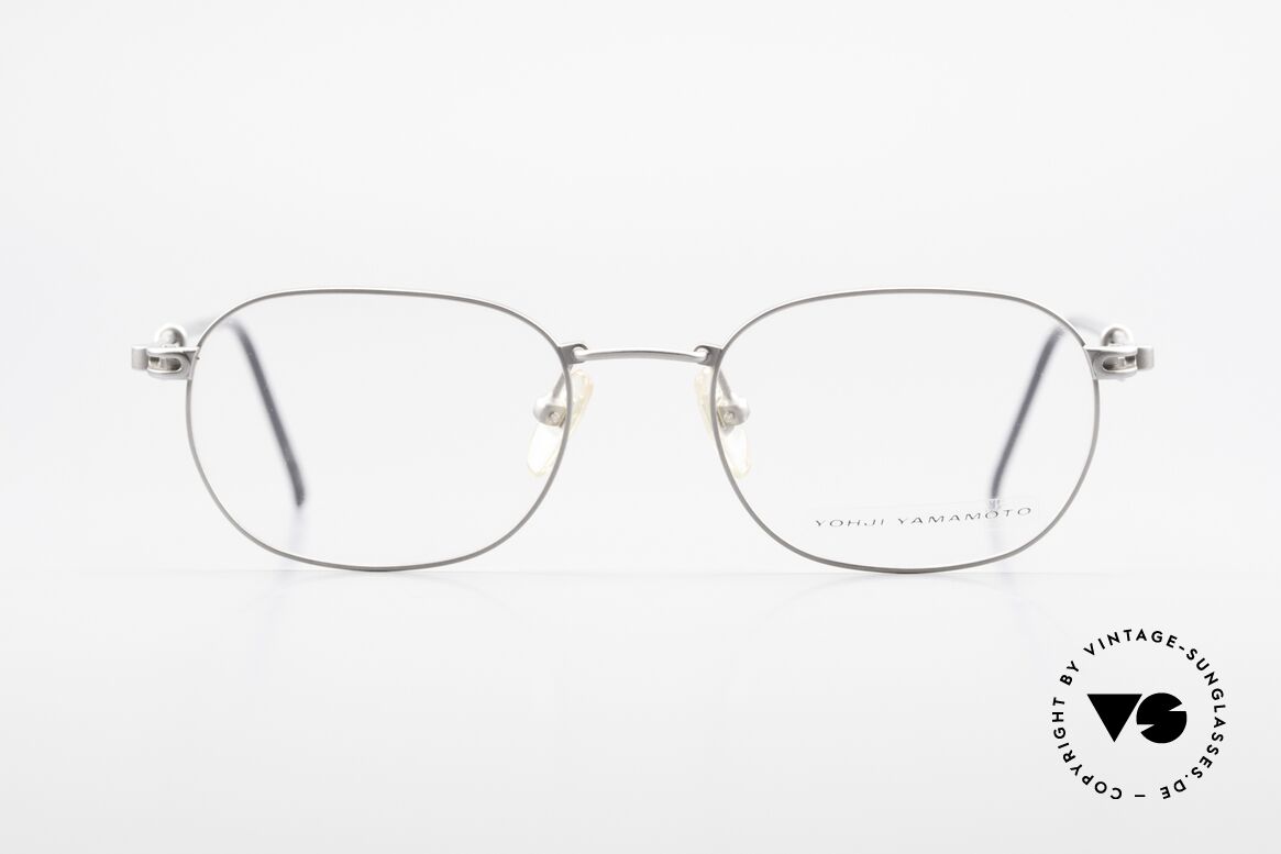 Yohji Yamamoto 51-4113 Titan Designerbrille Vintage, eher ein schlichtes Design aus dem Hause 'Yamamoto', Passend für Herren und Damen