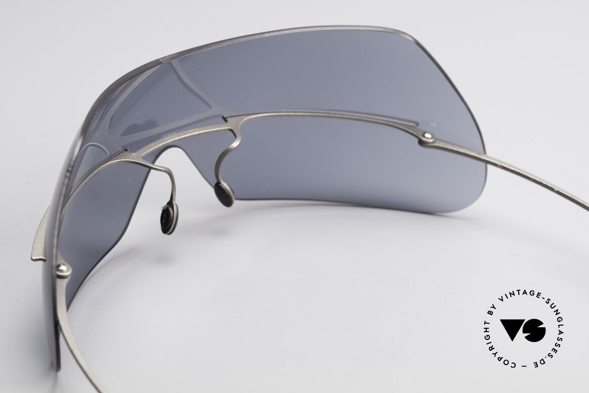 Theo Belgium Satisfashion 138 Sonnenbrille mit Augenbrauen, damals gemacht für die 'Avantgarde' & Individualisten, Passend für Damen