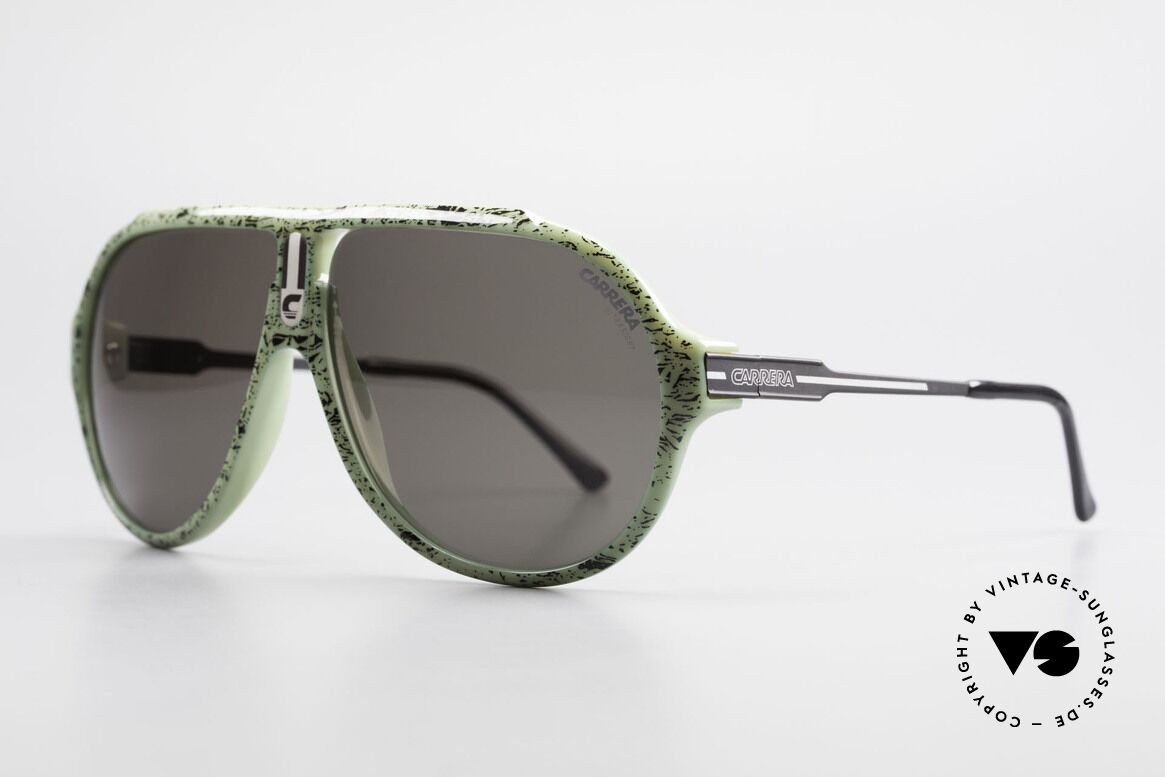 Carrera 5565 80er Vintage Sonnenbrille Optyl, langlebiges Optyl-Material (scheint nicht zu altern), Passend für Herren und Damen