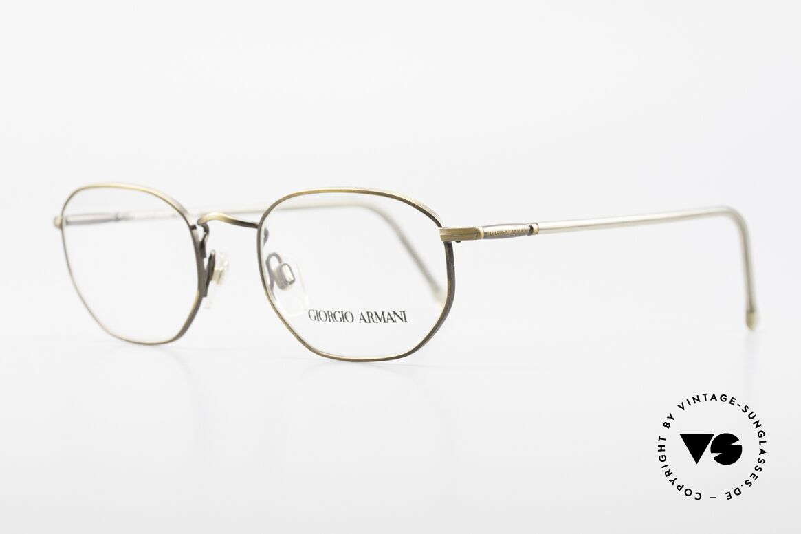 Giorgio Armani 187 Klassische Herrenbrille 90er, außergewöhnliche Lackierung in "antik gold"/messing, Passend für Herren
