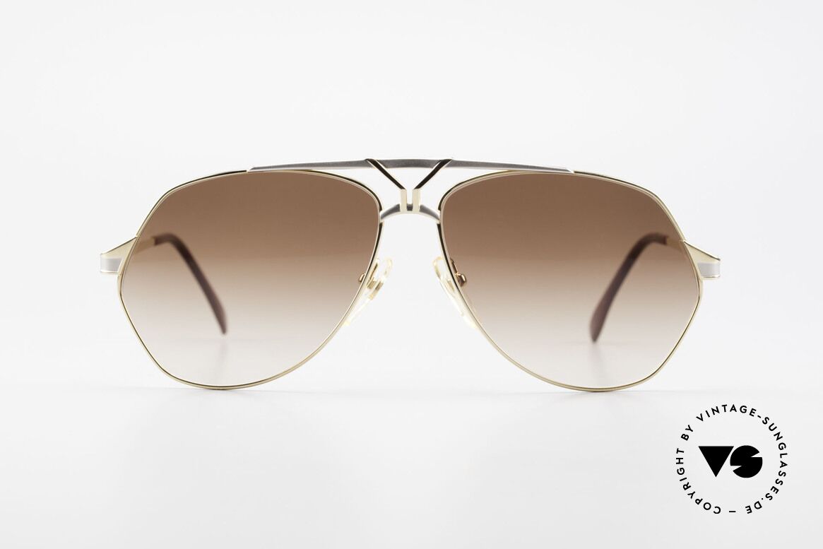 Yves Saint Laurent 8806 80er YSL Herren Sonnenbrille, pure Eleganz von Yves Saint Laurent, Frankreich, Passend für Herren