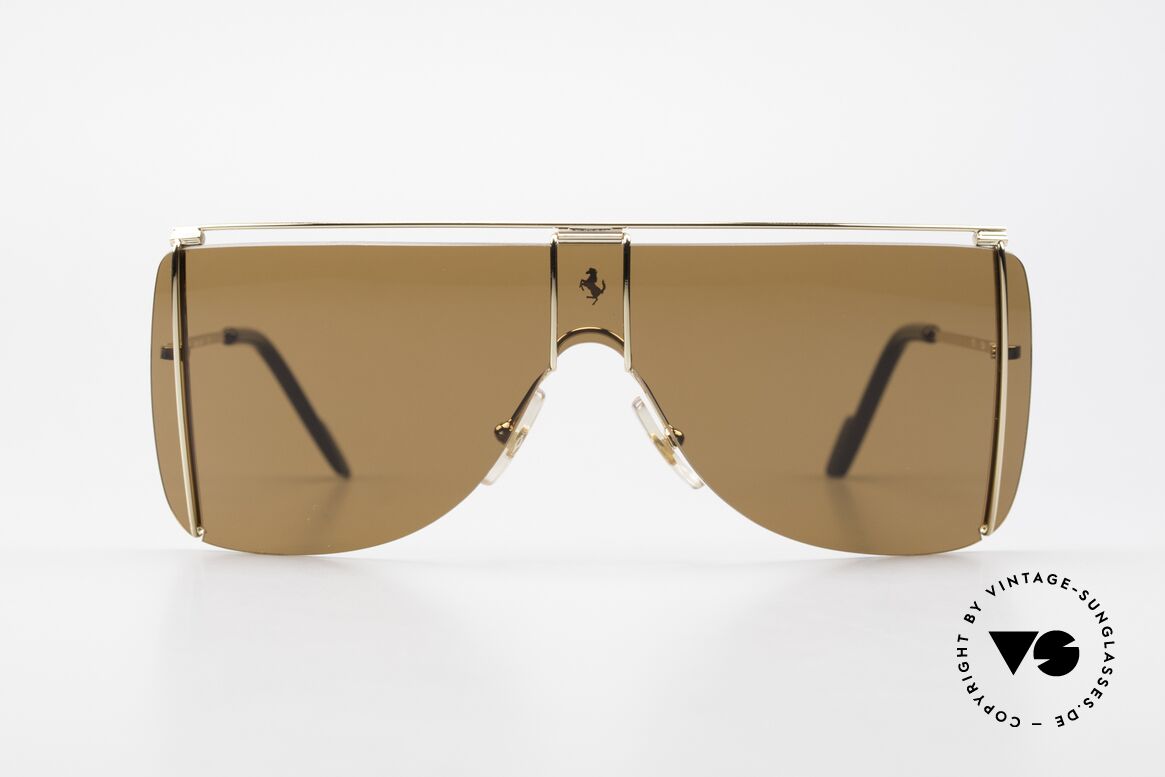 Ferrari F20/S Kylie Jenner Sonnenbrille, Panorama-Scheibe für ideale 'Rundumsicht', Passend für Herren und Damen