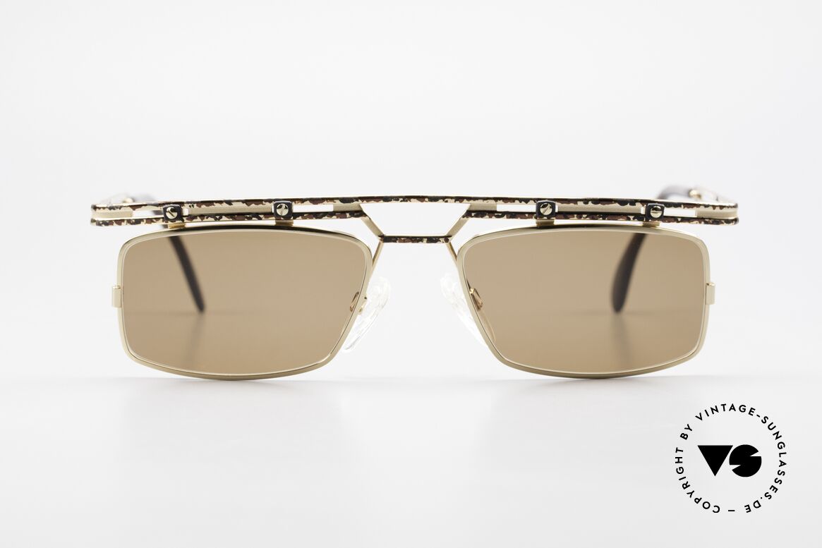 Cazal 975 Eckige Designer Sonnenbrille, sehr markante Cazal Sonnenbrille von circa 1996/97, Passend für Herren
