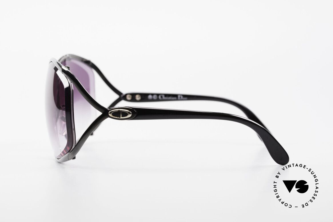 Christian Dior 2056 80er Butterfly Sonnenbrille, schwarze Fassung mit Gläsern in lila-Verlauf; 100% UV, Passend für Damen