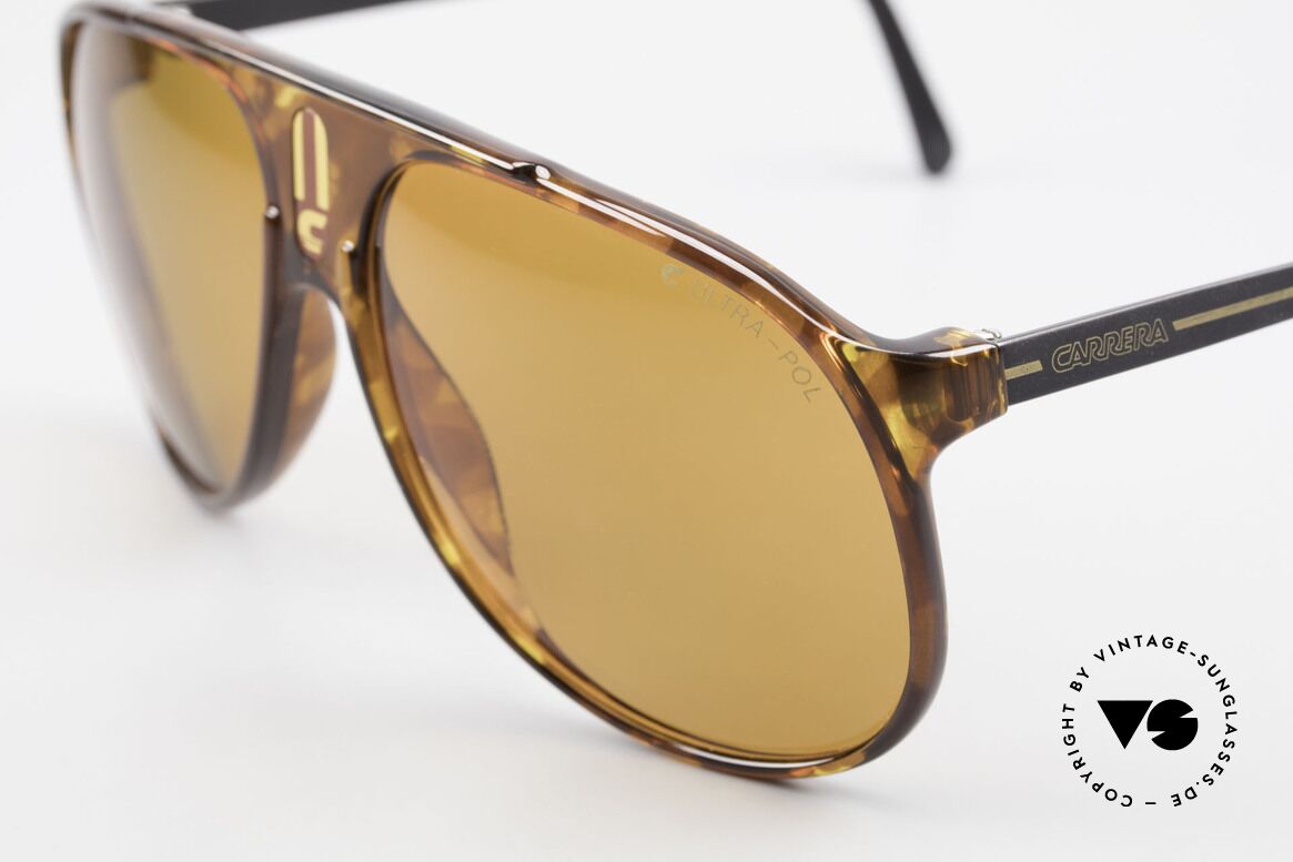Carrera 5424 80s Sonnenbrille Polarisierend, funktional und stilvolle Lifestyle-Brille zugleich, Passend für Herren