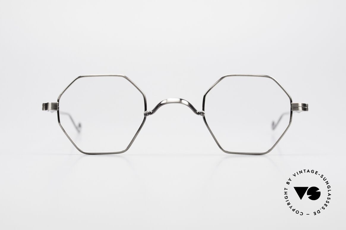 Lunor II 11 Eckige Pantobrille Sehr Klein, LUNOR = französisch für "Lunette d’Or" (Goldbrille), Passend für Herren und Damen Lunor II 11 Eckige Pantobrille Sehr Klein, LUNOR = französisch für "Lunette d’Or" (Goldbrille), Passend für Herren und Damen