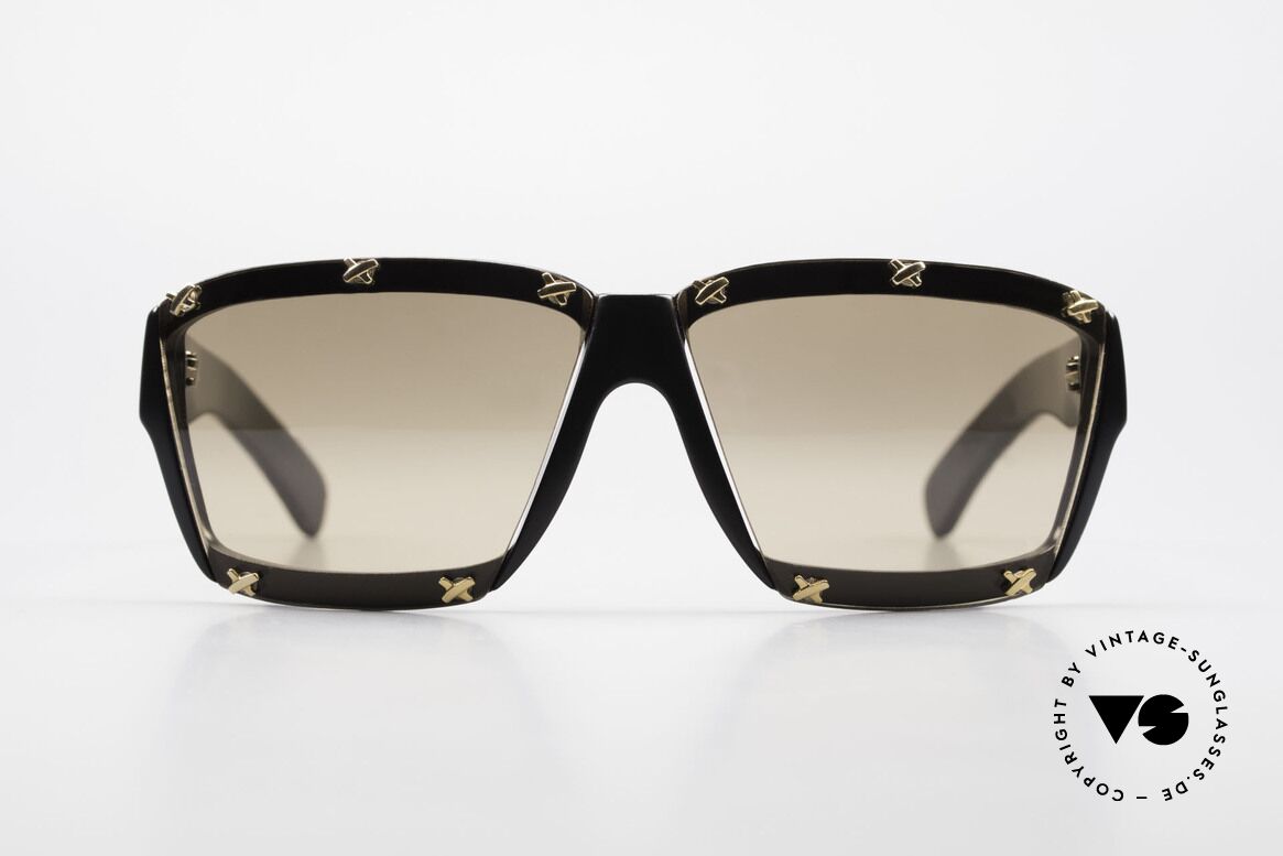 Paloma Picasso 3702 Vintage Sonnenbrille Damen, schwarzer Rahmen mit leicht verspiegelten Gläsern, Passend für Damen