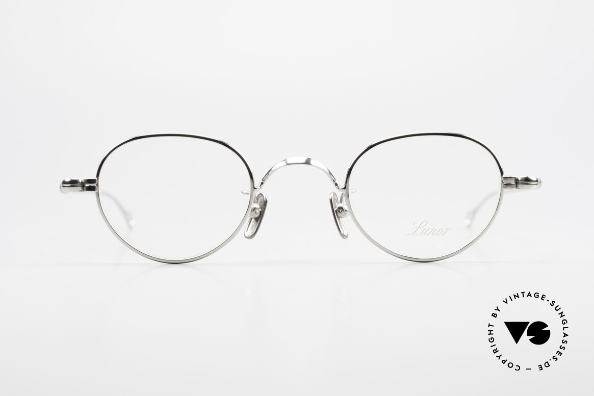Lunor V 103 Zeitlose Vintage Brille Platin, ohne große Logos; stattdessen mit zeitloser Eleganz, Passend für Herren und Damen