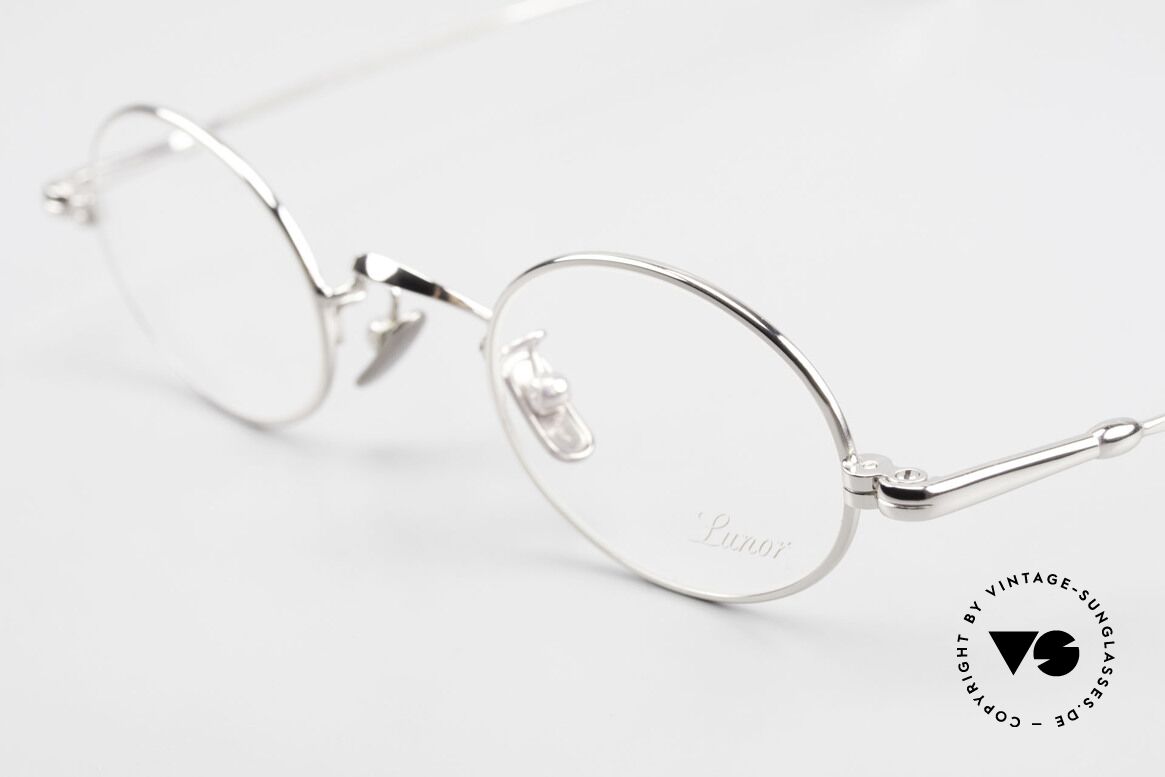 Lunor V 100 Ovale Vintage Brille Platin, aus der 2011er Kollektion in altbekannter Qualität, Passend für Herren und Damen