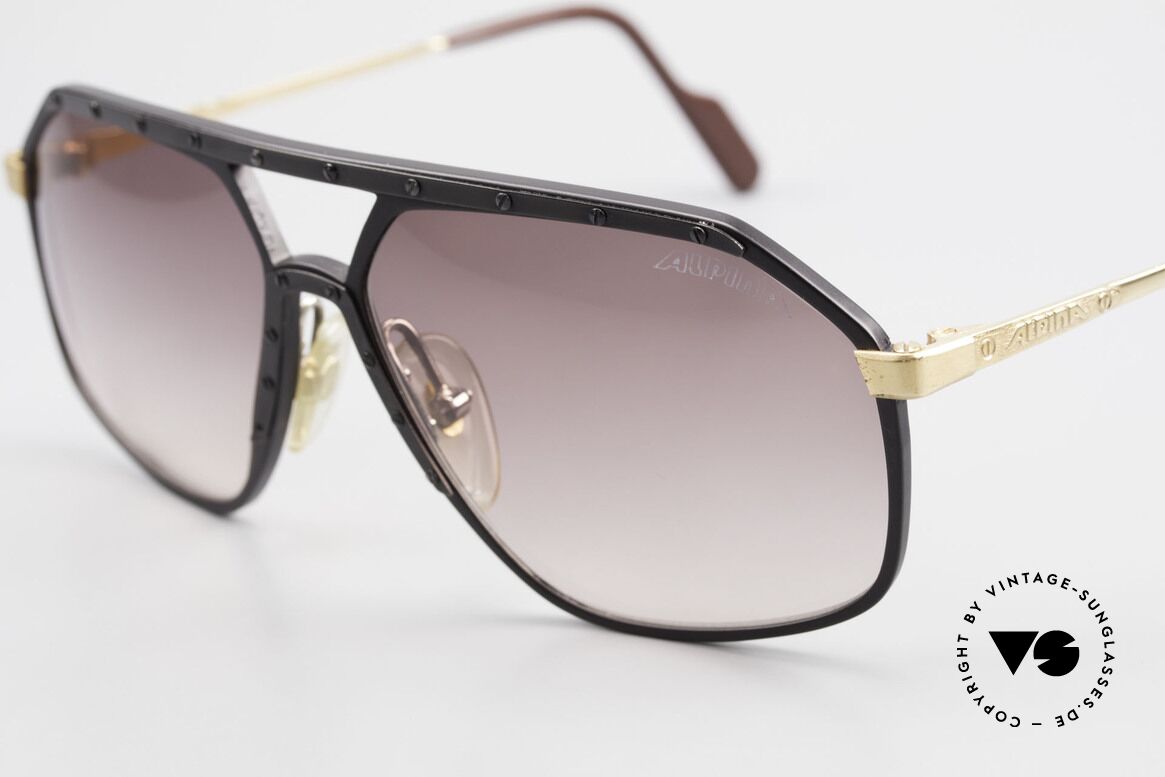 Alpina M6 Rare 80er Vintage Sonnenbrille, schwarz/gold: schwarze Blende; schwarze Schrauben, Passend für Herren und Damen