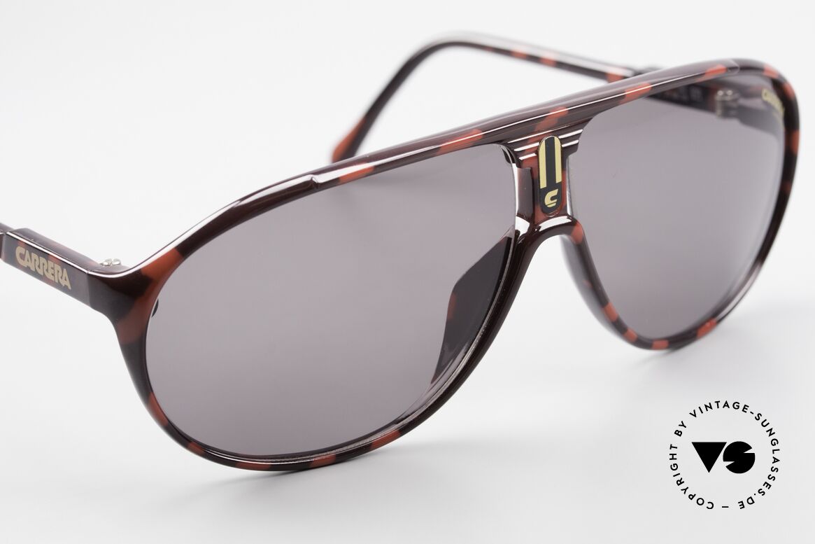Carrera 5412 80er Sonnenbrille Optyl Sport, grün-Verlauf C-VISION 400; 1x grün; 1 x grau C-VISION, Passend für Herren und Damen
