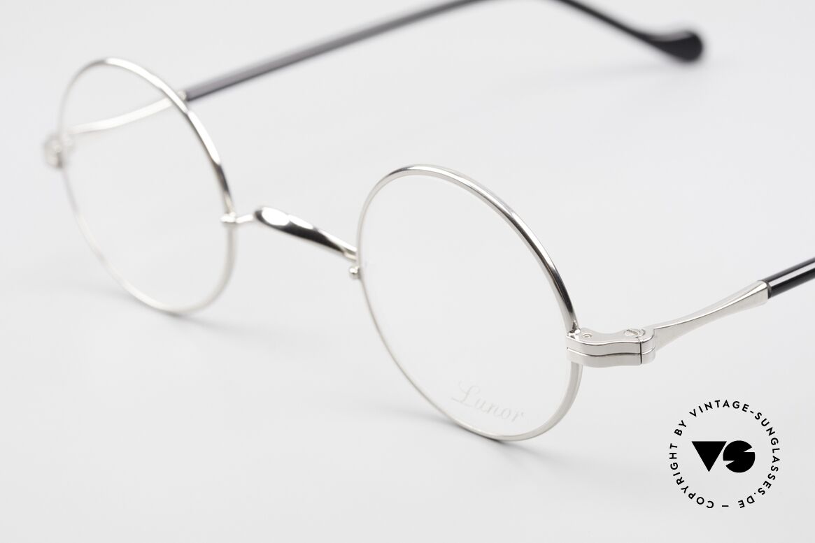 Lunor II A 12 Runde Vintage Brille Platin, hier das runde Modell "12" in KLEINER Größe 38/25, Passend für Herren und Damen