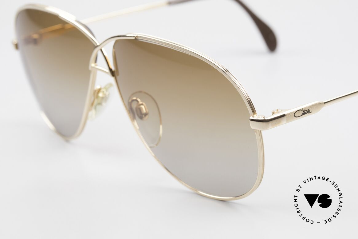 Cazal 728 Vintage Piloten Sonnenbrille, edle, geschwungene Optik & tolle Sonnengläser, Passend für Herren