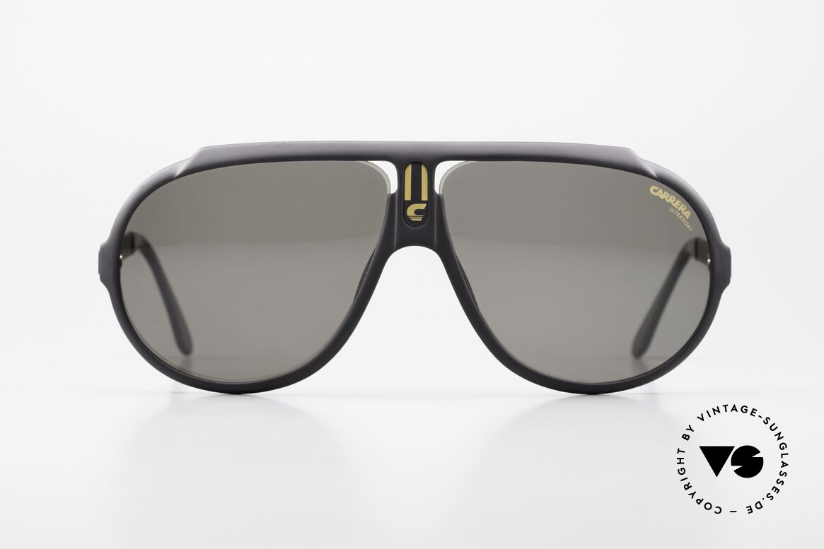 Carrera 5512 Meistgesuchte Carrera 5512, legendäre Carrera vintage Sonnenbrille in Top-Qualität, Passend für Herren