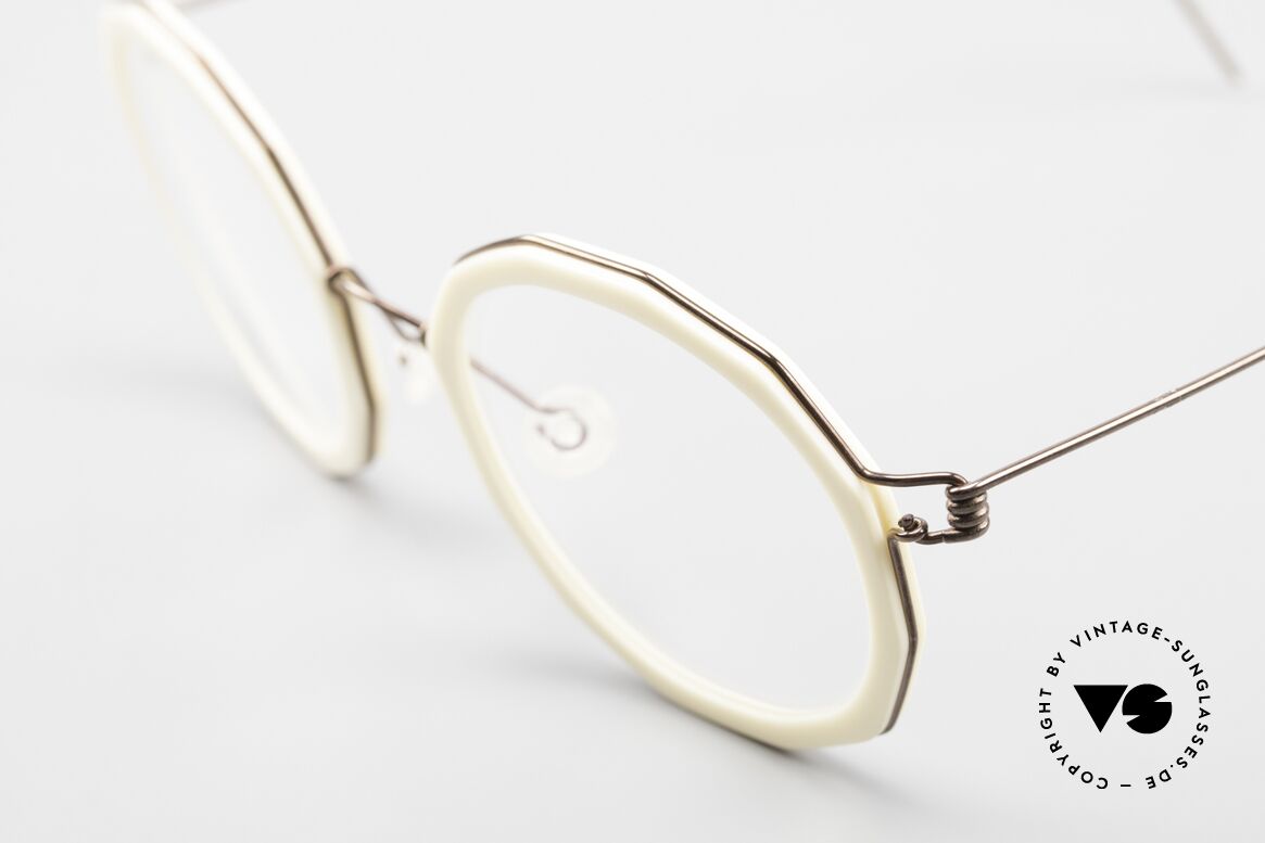 Lindberg Mette Air Titan Rim Damenbrille Geometrisch Titan, markant veredelte Air Titanium Version mit Azetat-Rand, Passend für Damen