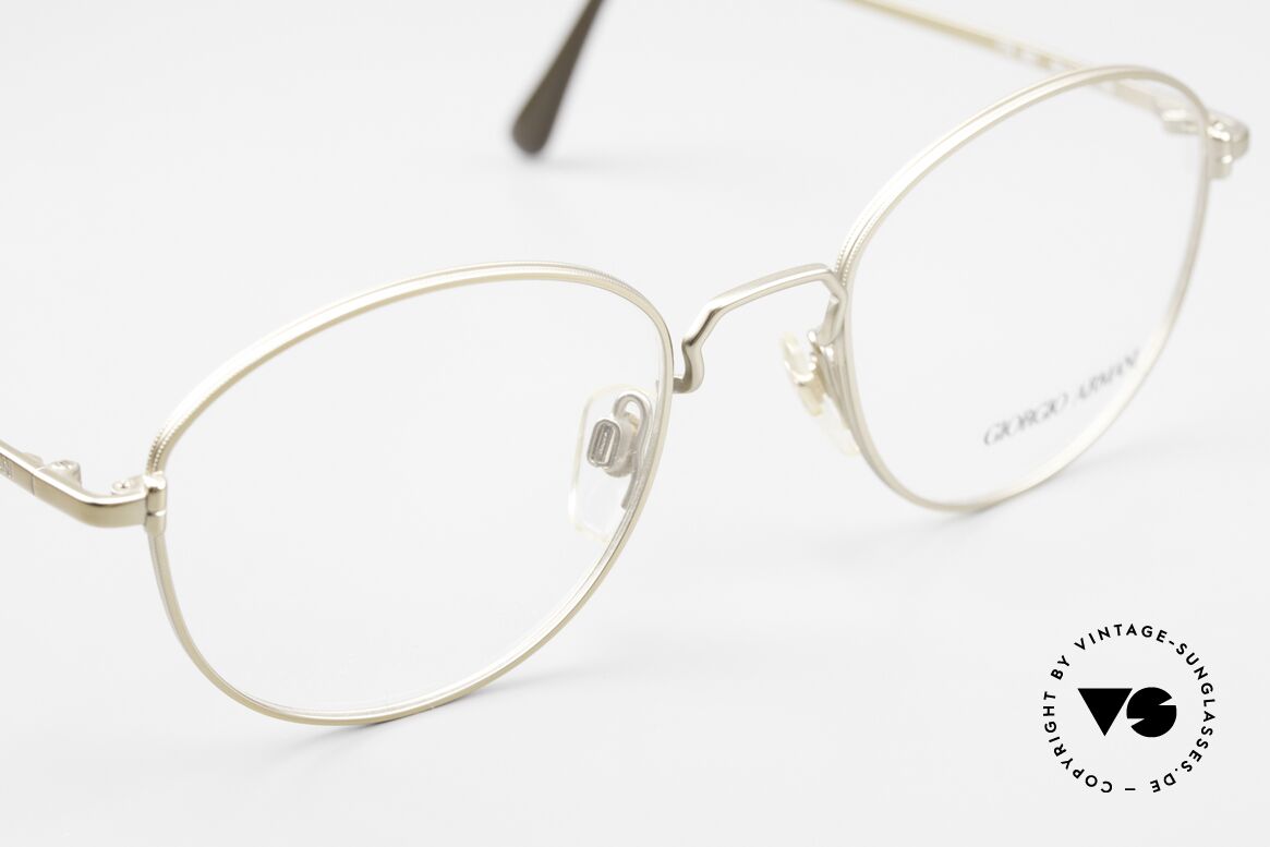 Giorgio Armani 174 Zeitlose Pantobrille 80er Jahre, ungetragen (wie alle unsere vintage Designerbrillen), Passend für Herren und Damen