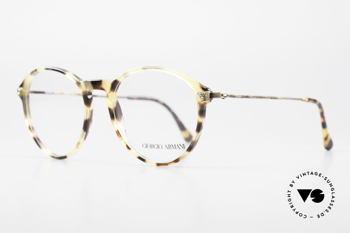 Giorgio Armani 329 Damenbrille & Herrenbrille 90er, Front in Bernstein-Optik mit edlen Messing-Bügeln, Passend für Herren und Damen