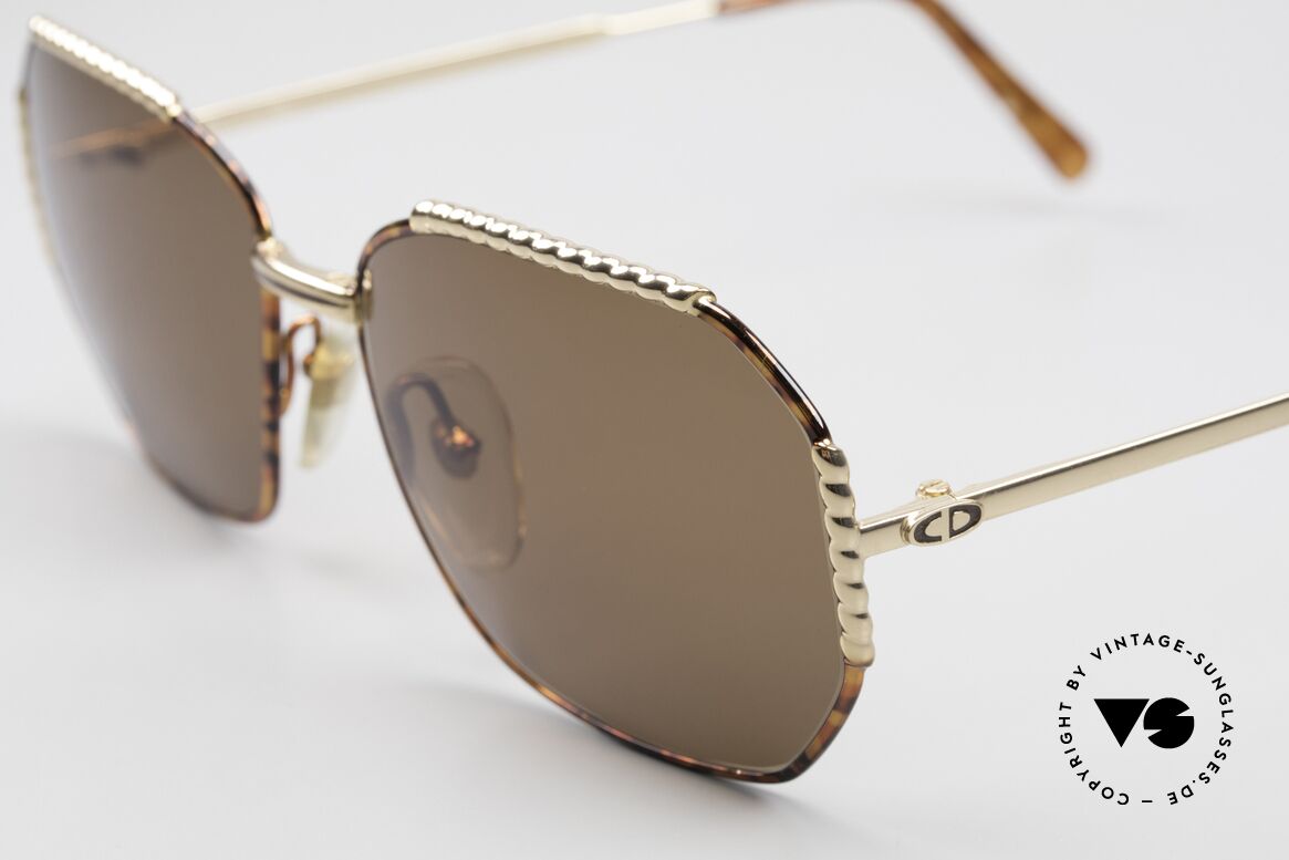 Christian Dior 2486 Echte 80er Damensonnenbrille, ungetragen (wie alle unsere vintage Dior Brillen), Passend für Damen