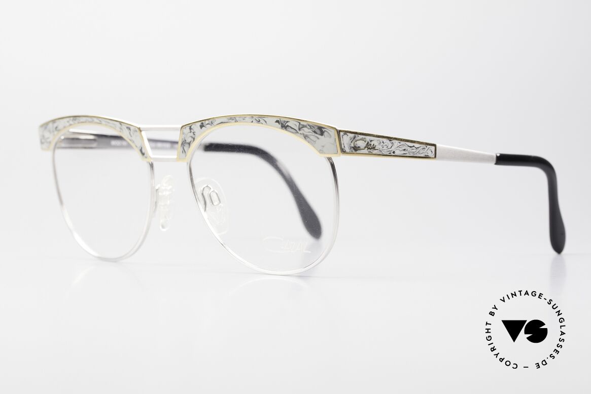 Cazal 741 Panto Brille Von Cari Zalloni, interessante "Marmor"-Applikation auf Front & Bügeln, Passend für Herren