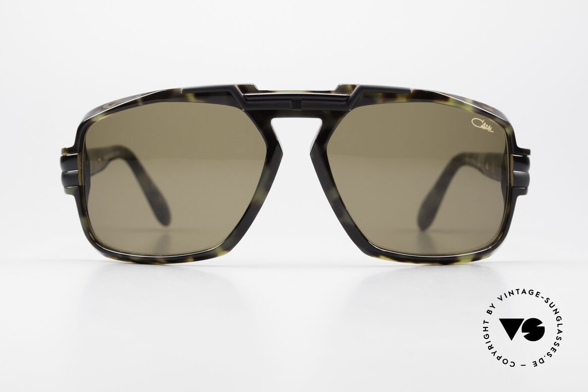 Cazal 8022 Hip Hop Sonnenbrille Large, Brille aus der derzeitigen Legends Collection von Cazal, Passend für Herren