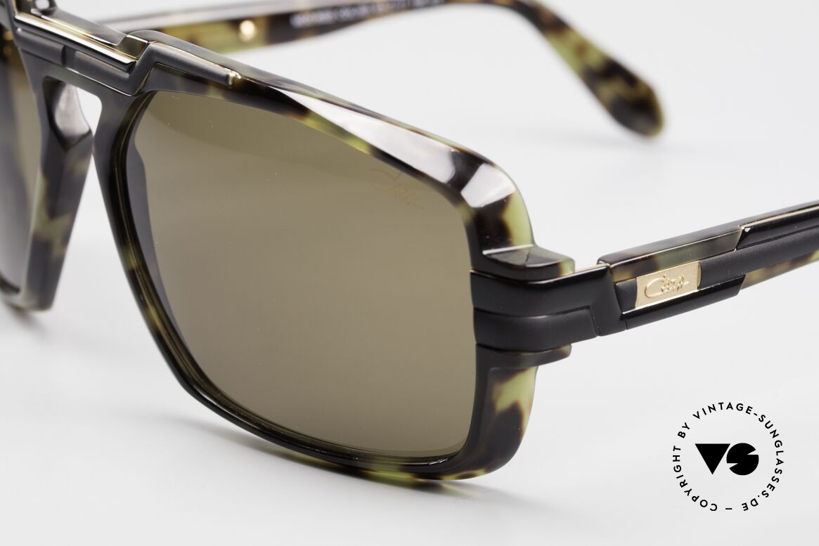 Cazal 8022 Hip Hop Sonnenbrille Large, zahlreiche Promis sind mit den Cazal Legends zu sehen, Passend für Herren