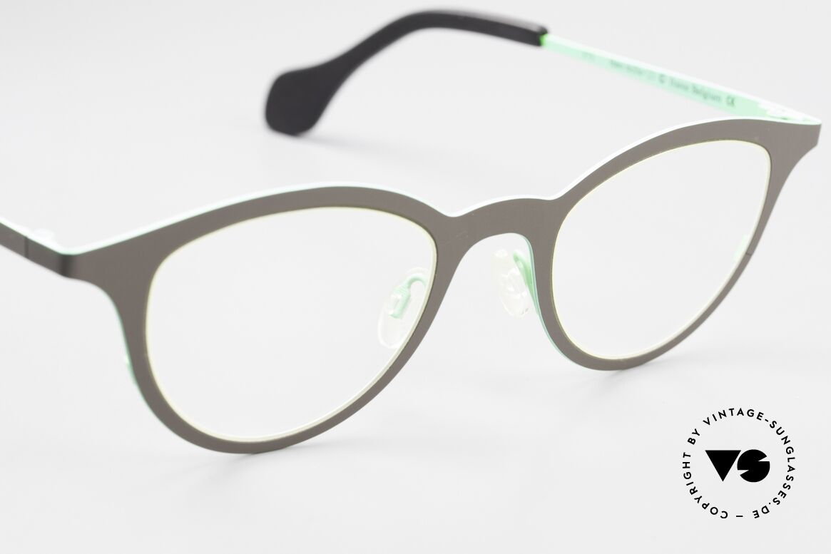 Theo Belgium Mille 21 Designer Damenbrille Metall, ungetragen; wie alle unsere vintage Theo Brillen, Passend für Damen