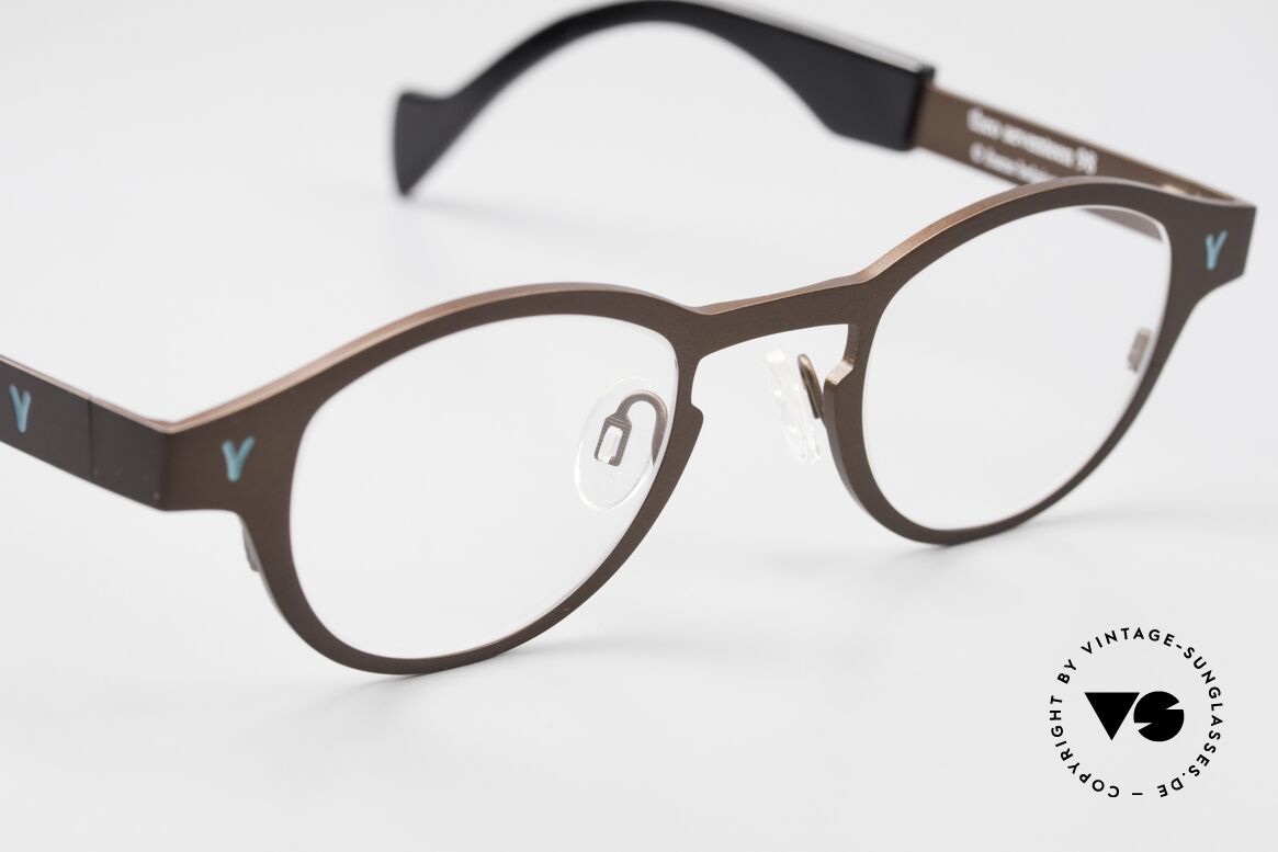 Theo Belgium Seventeen Damen & Herren Titanbrille, ungetragen; wie alle unsere vintage Theo Brillen, Passend für Herren und Damen