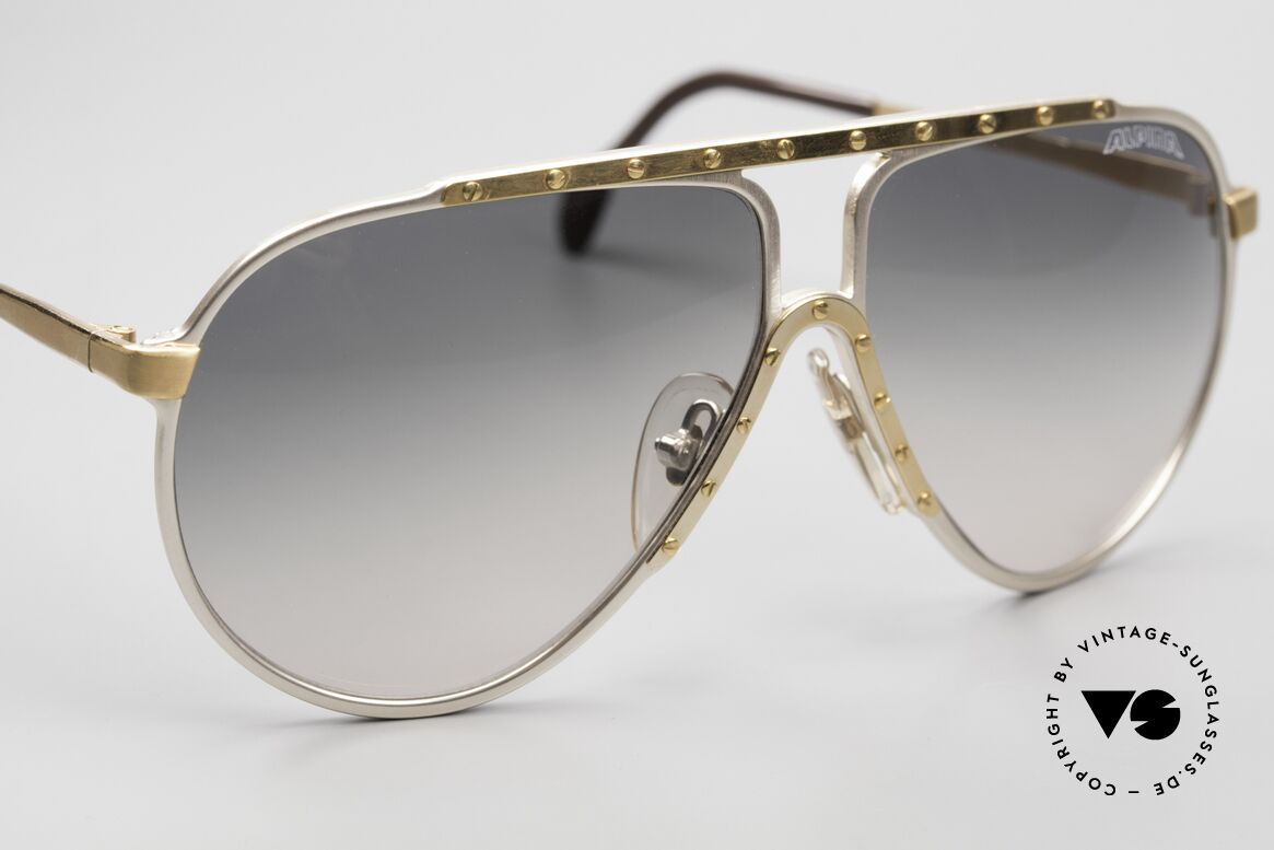 Alpina M1 80er Kult Vintage Sonnenbrille, Fassung: silber / gold mit grauen Originalgläsern, Passend für Herren und Damen