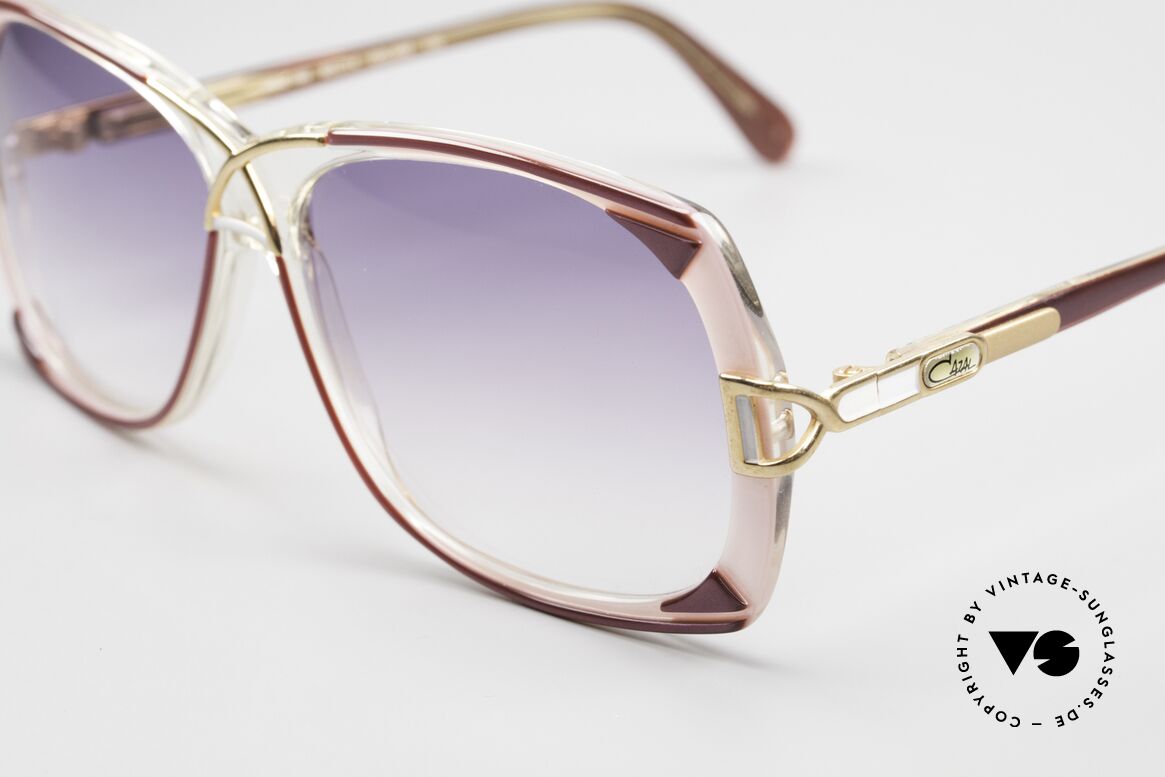 Cazal 193 Original 80er Damen Sonnenbrille, leicht violett getönte Gläser (auch abends tragbar), Passend für Damen