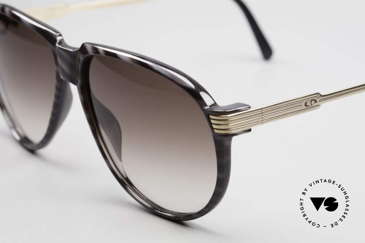 Christian Dior 2266 80er Dior Monsieur Sonnenbrille, sehr schlichte Eleganz in Form- u. Farbgestaltung, Passend für Herren