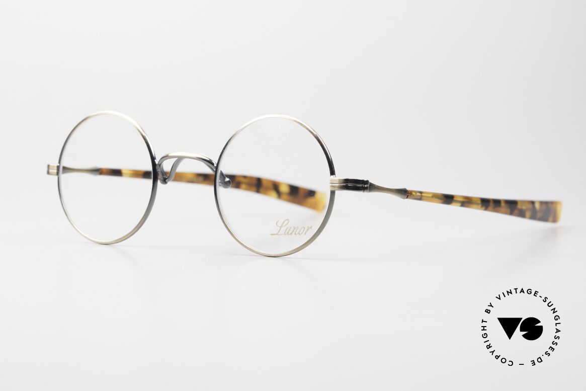 Lunor Swing A 31 Round Vintage Brille In Antik Gold AG, Brillendesign in Anlehnung an frühere Jahrhunderte, Passend für Herren und Damen