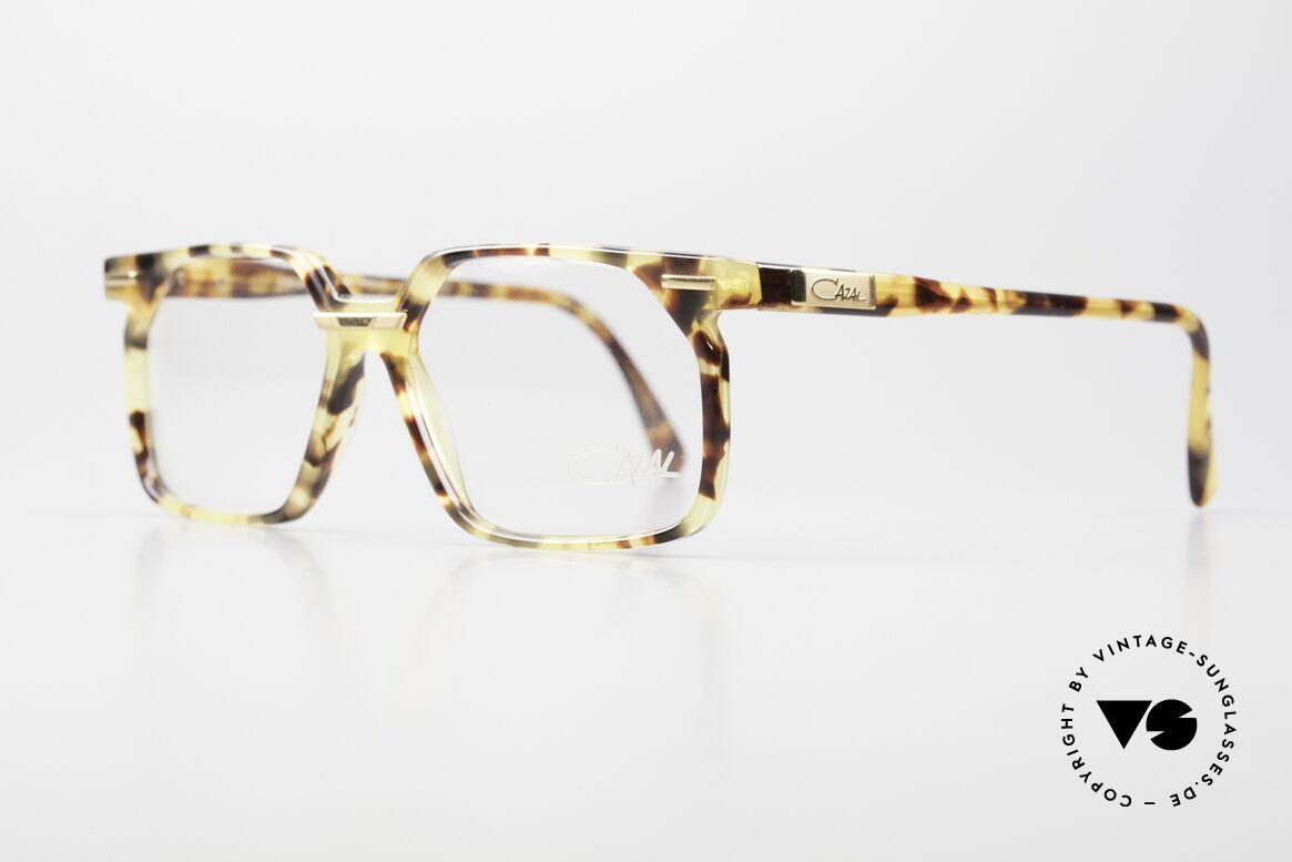 Cazal 646 Seltene Alte Designer Brille, ein Unikat der späten 80er / frühen 90er Jahre, Passend für Herren