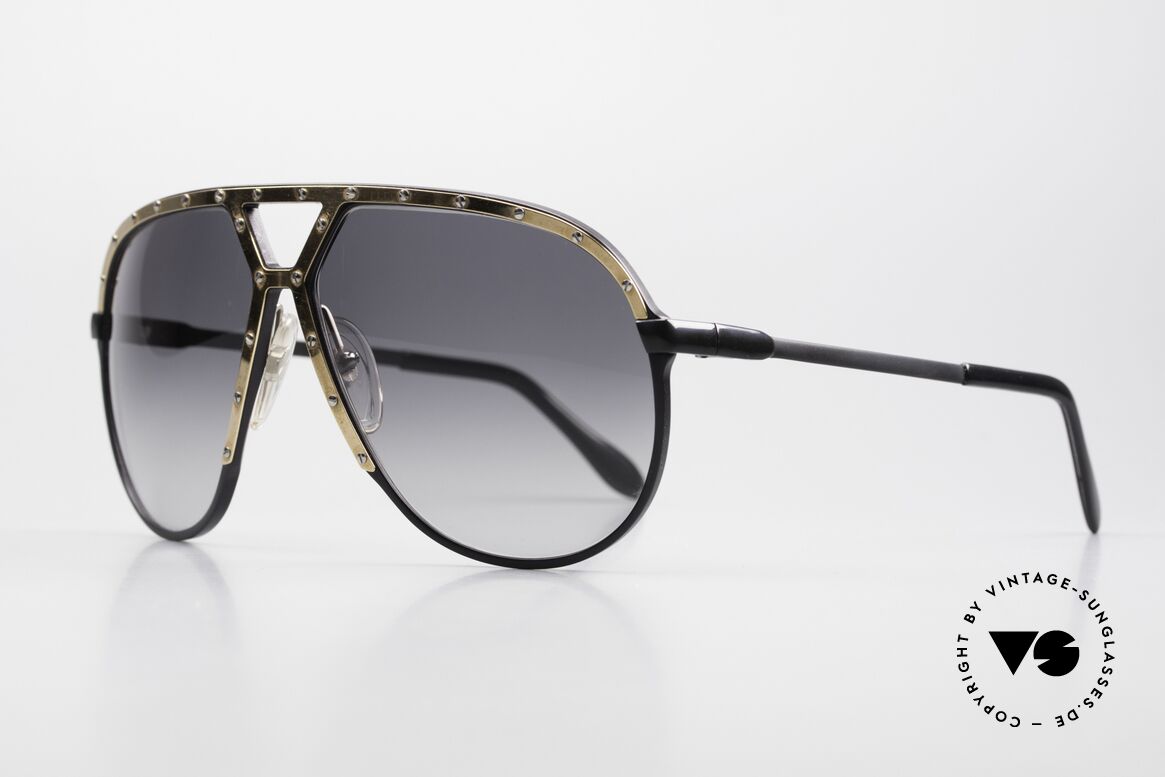 Alpina M1 Stevie Wonder 80er Sonnenbrille, Rahmen: schwarz; Blende: gold; Schrauben: silber, Passend für Herren