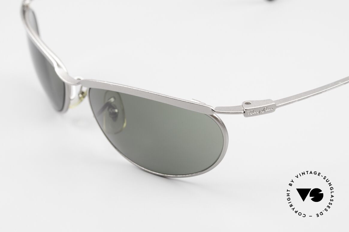 Ray Ban New Deco Metal Oval B&L USA Sonnenbrille 90er, ungetragen (wie alle unsere VINTAGE RAY-BANS), Passend für Herren