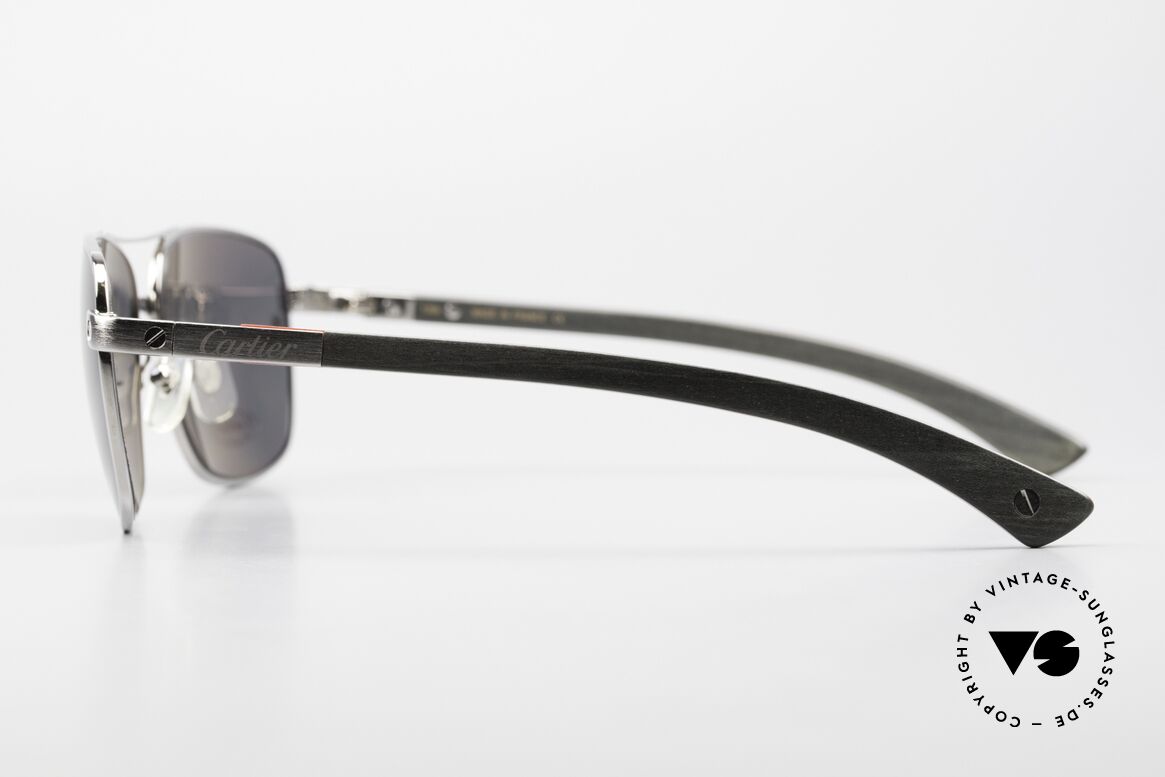 Cartier Santos De Cartier Pilotenbrille Holz Polarized, graue Sonnengläser (POLARISIEREND, 100% UV), Passend für Herren