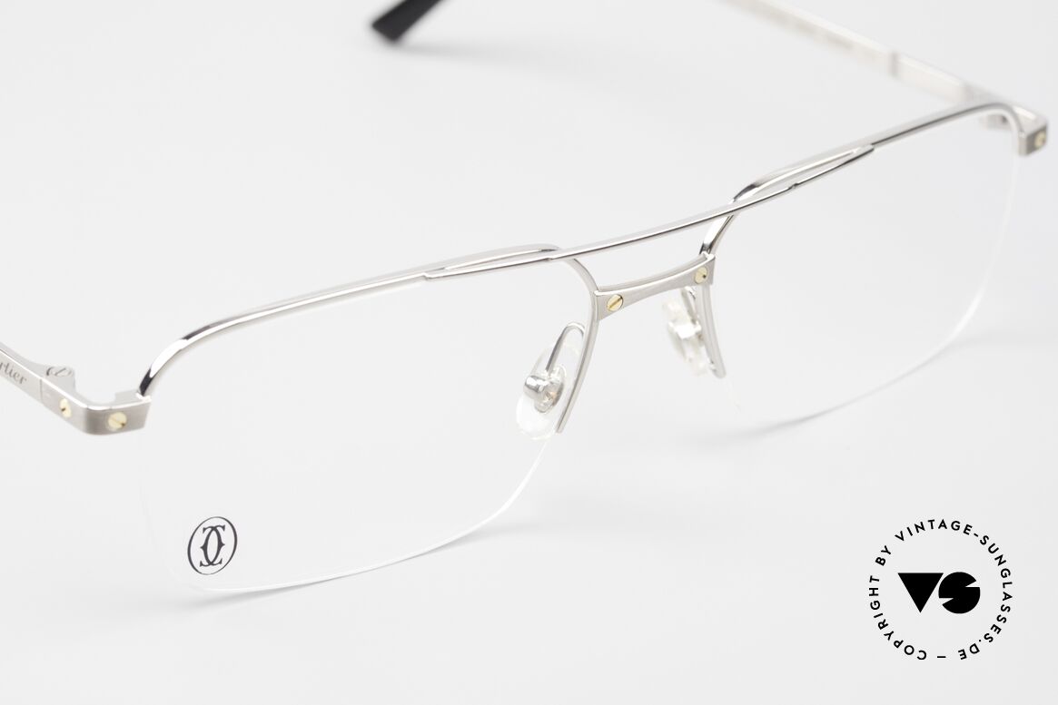Cartier Semi T-Eye Titanfassung Nylor Halbrand, Modell T8100936, in Größe 56/18, Bügel 140mm, Passend für Herren