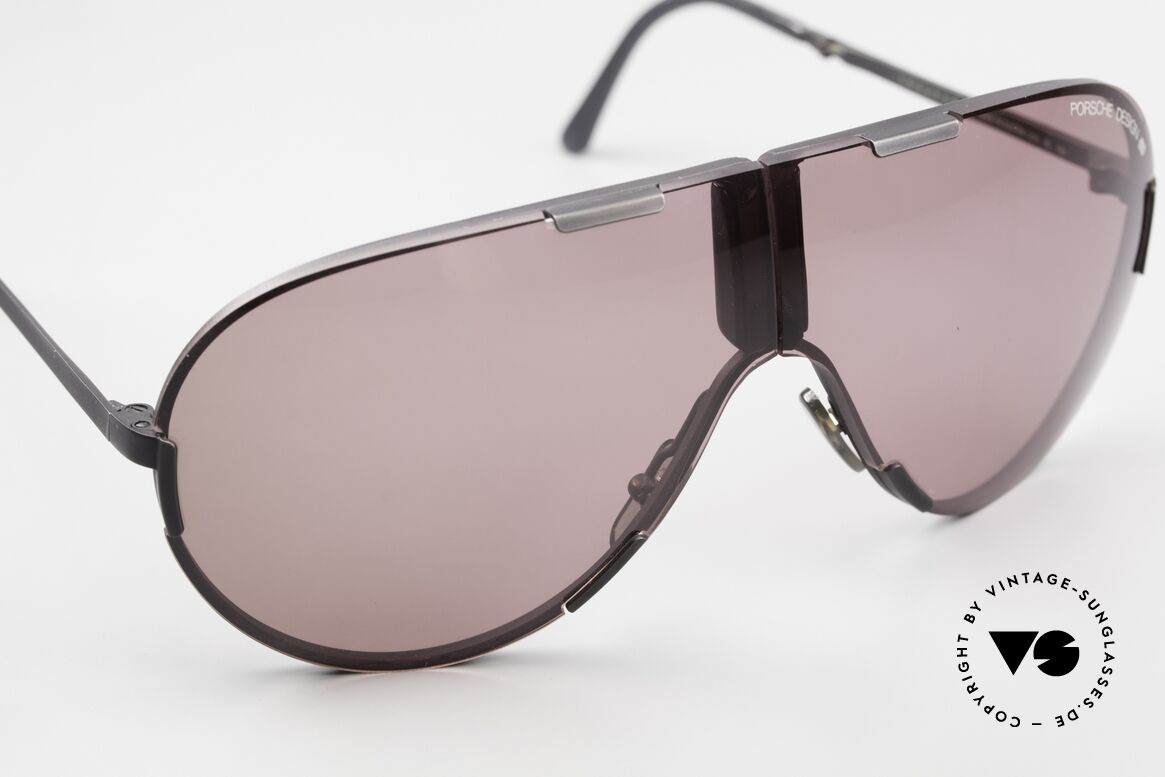 Porsche 5629 Faltbare Herren Sonnenbrille, ungetragen (wie alle unsere Porsche Brillen), Passend für Herren