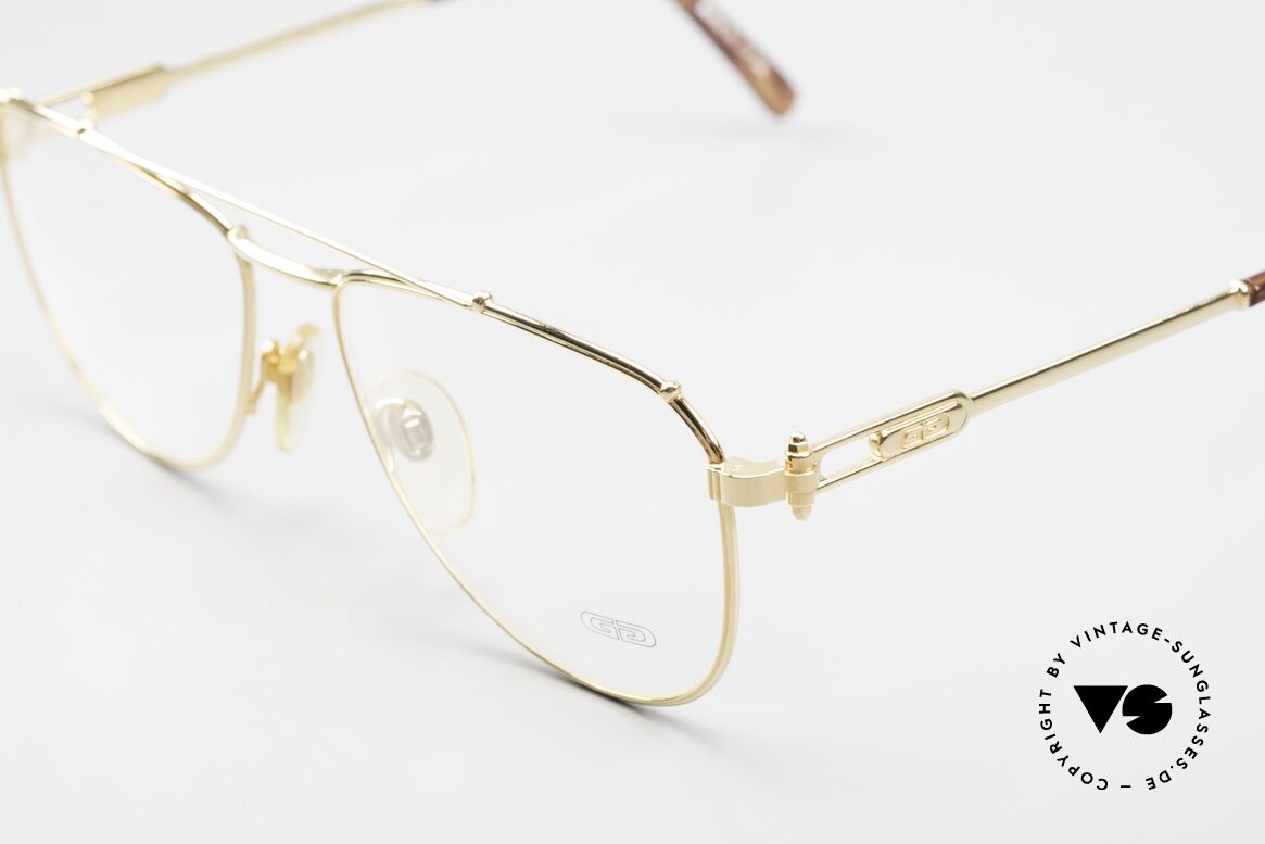 Gerald Genta Gold & Gold 03 Aviator Brille 24kt Vergoldet, entsprechend hohe Qualität dieses 1990er Jahre Modells, Passend für Herren