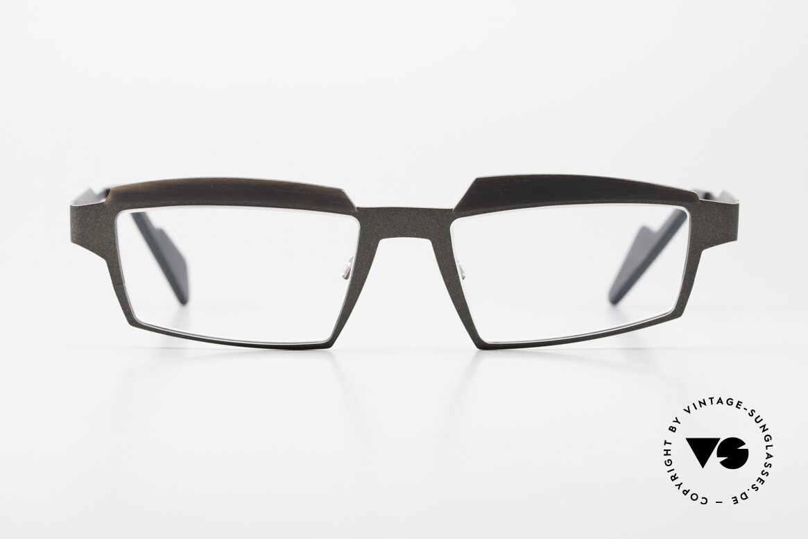 Theo Belgium Eye-Witness TV Pure Titanium & Horn Brille, diese Theo Kreation soll bewusst "unvollendet" wirken, Passend für Herren