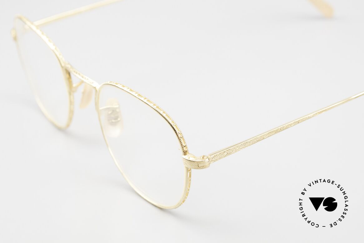 Oliver Peoples OP48 True Vintage Brille Vergoldet, kombiniert mit dem intellektuellen Styling der 60er, Passend für Herren und Damen