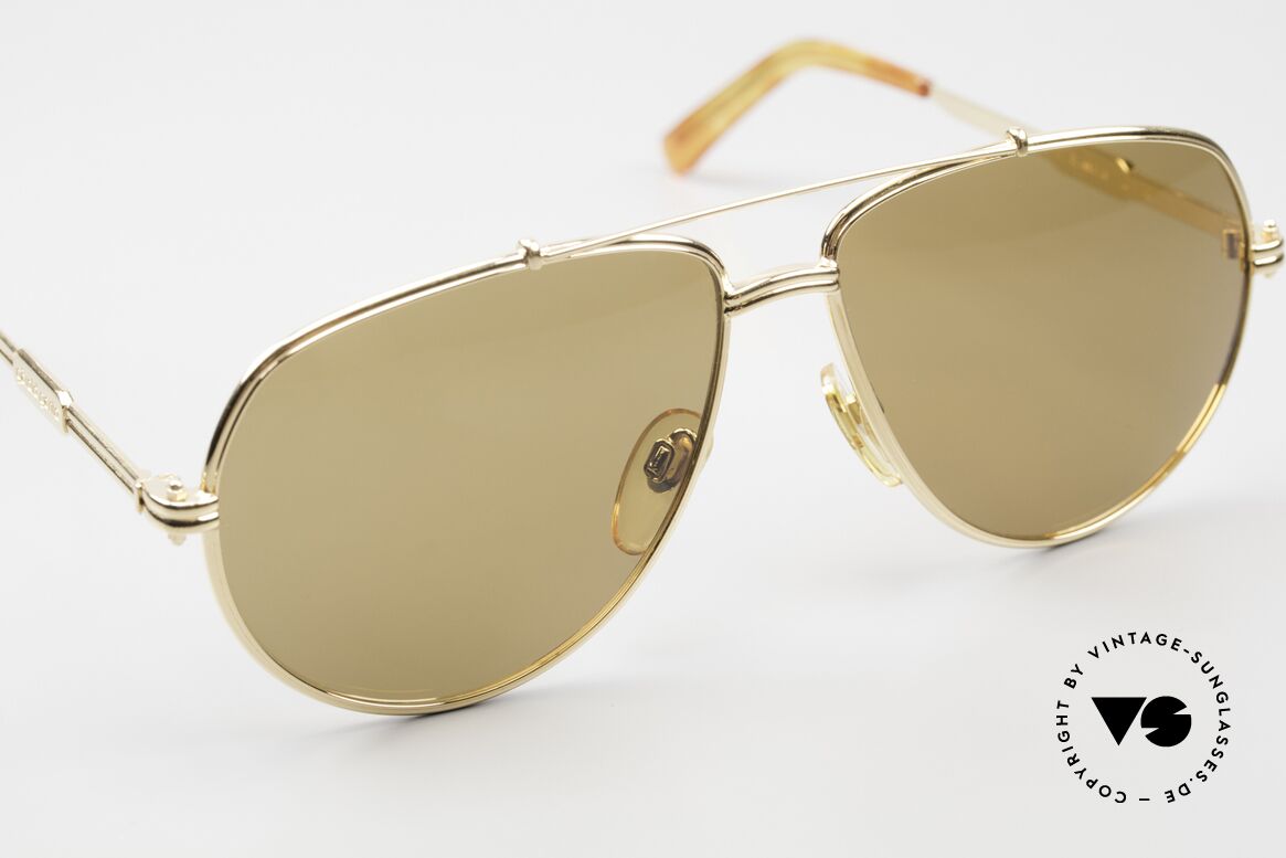 Gerald Genta New Classic 08 Mineralgläser Gold-Plated, ungetragenes Einzelstück mit Seriennummer, Gr. 60/14, Passend für Herren