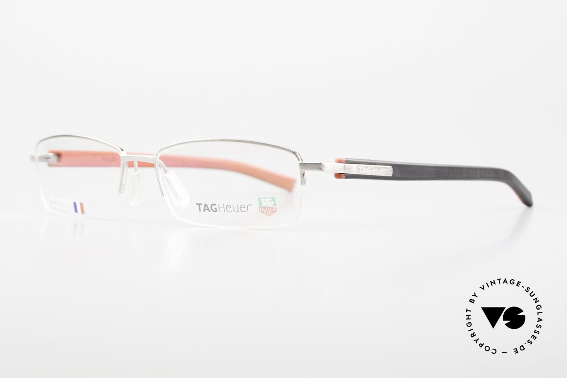 Tag Heuer 8209 Trends Sportliche Brille Halbrand, platin-plattierte Front mit rot-schwarzen Bügeln, Passend für Herren