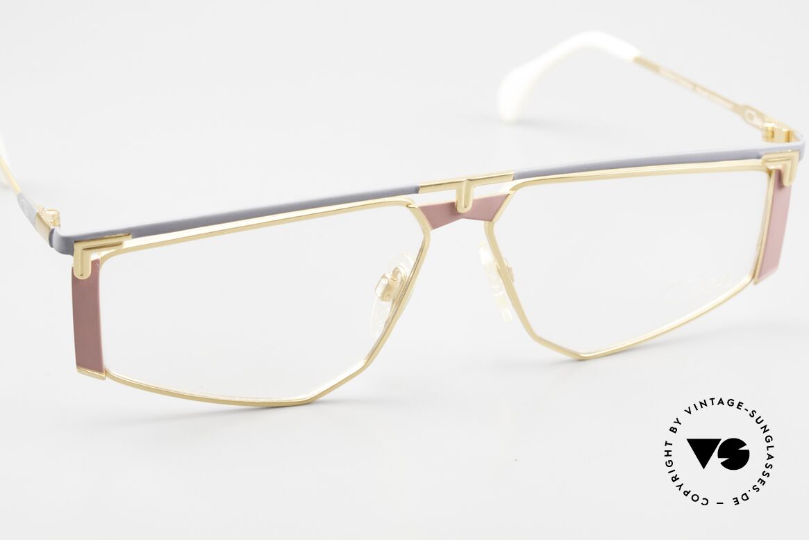 Cazal 235 80er Hip Hop Brille Unisex, ungetragen; wie alle unsere 80er vintage Titan-Brillen, Passend für Herren und Damen